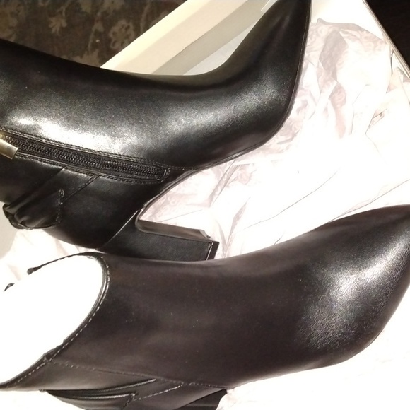 Bandolino women's black booties Sz 5 New - Picture 15 of 17